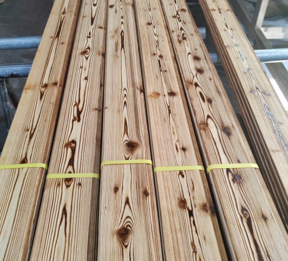 GỖ THÔNG PHẦN LAN cháy  (Vân Sáng) 10mm